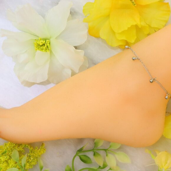 Minimalist Anklet, Sleek & Modern Design, Women’s Fashion, YC110205-A - Picture 5 of 10